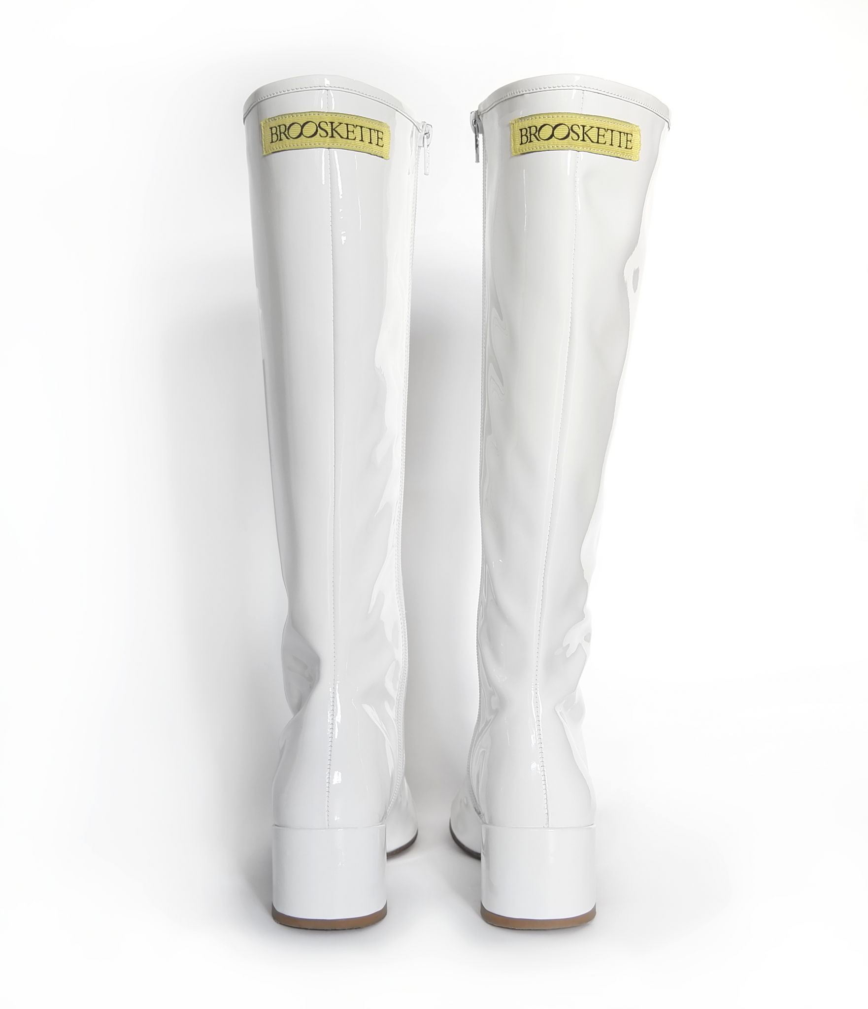 WHITE PATENT BOOTS – BROOSKETTE